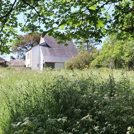 Le Clos Loisel Maison Ancienne Et Jardin Bucolique Holiday home *